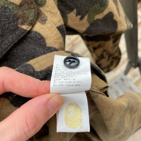 Bape hoodie SOLD - Picture 6 of 8